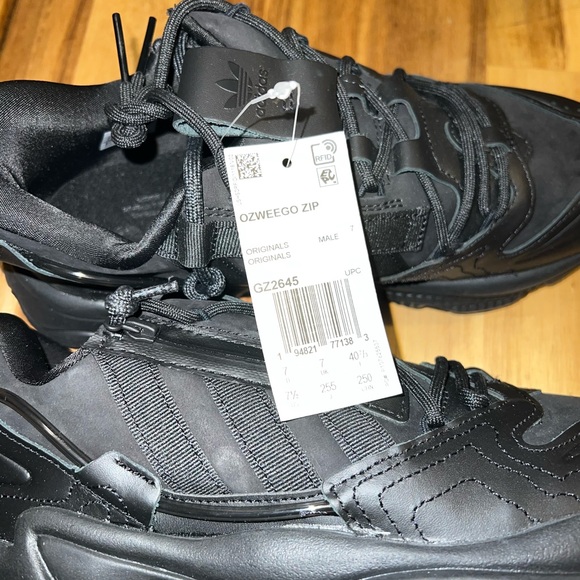 ADIDAS OZWEEGO ZIP MENS SIZE 7.5 WIDE BLACK - NWT - Picture 2 of 6